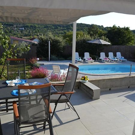 Holiday Home On Dugi Otok - Otok Brbinj Buitenkant foto