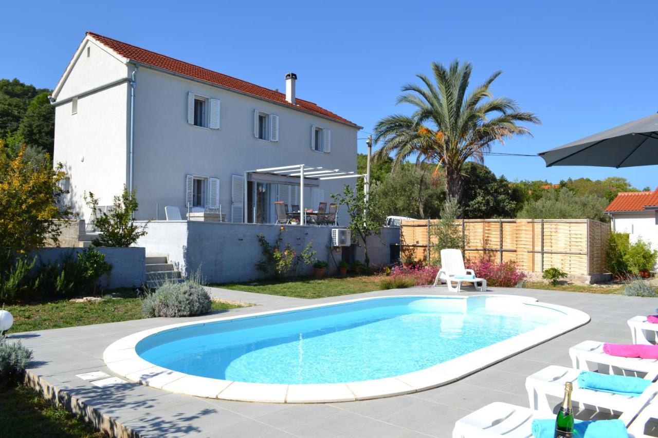 Holiday Home On Dugi Otok - Otok Brbinj Buitenkant foto